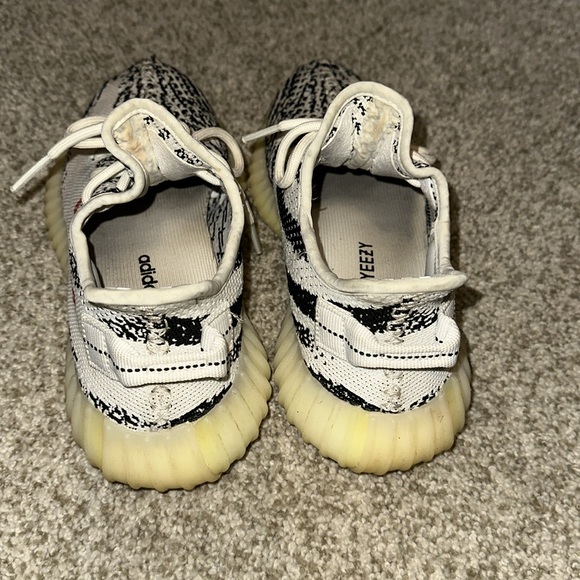 YEEZY zebra print shows - Men’s size 6 - Picture 5 of 8